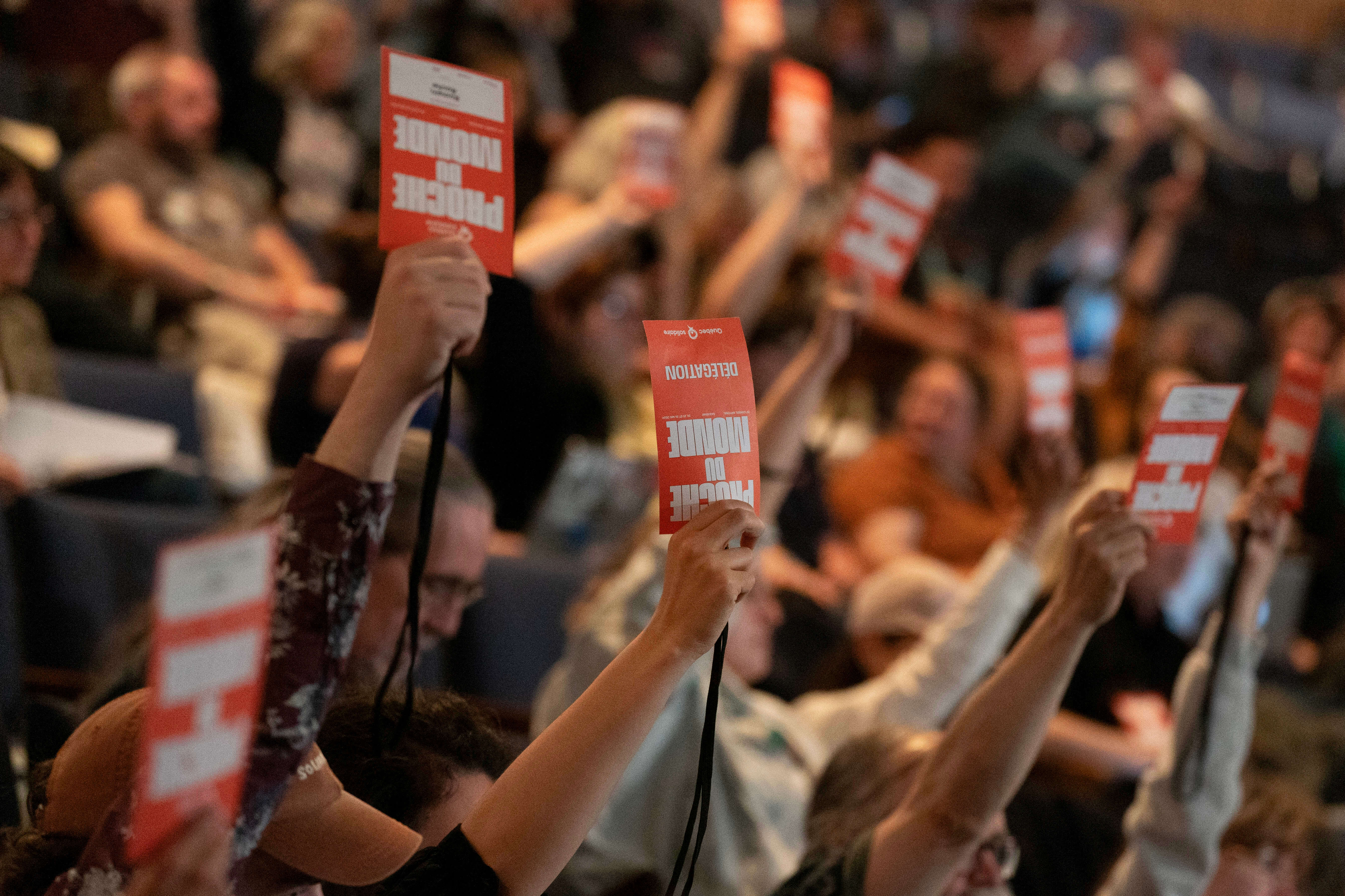 Québec solidaire a présenté la Déclaration de Saguenay lors de son passage
à Jonquière, en mai 2024.